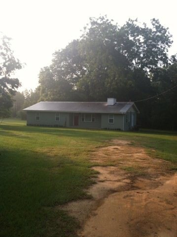 257 Whitaker Ln, Ailey, GA 30410