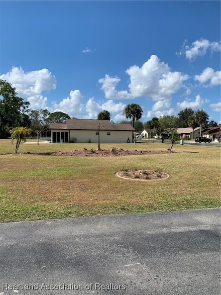 76 Venetian Pkwy, Lake Placid, FL 33852