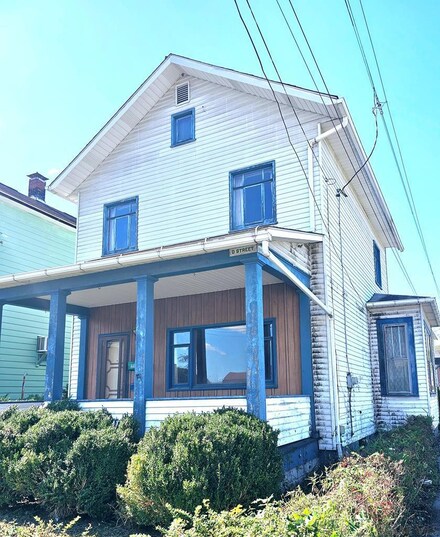 153 D St, Johnstown, PA 15906