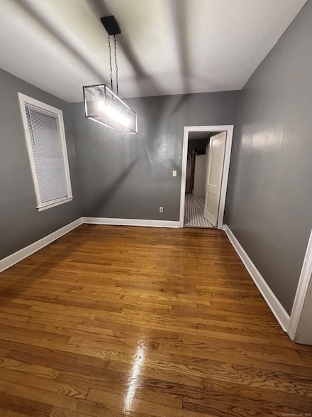 33 Aetna St, Naugatuck, CT 06770