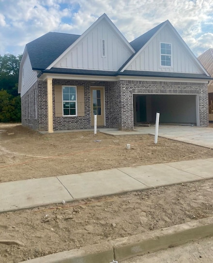 9744 N Bloomington Cir, Unincorporated, TN 38018