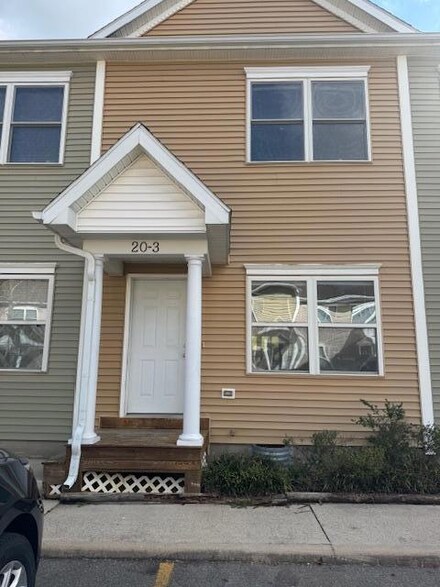 20 Beverly Ct, Lexington, VA 24450