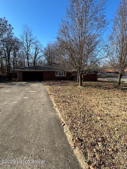 948 Hill St, Radcliff, KY 40160