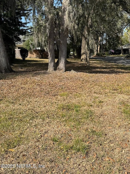 1002 Kings Rd, Neptune Beach, FL 32266