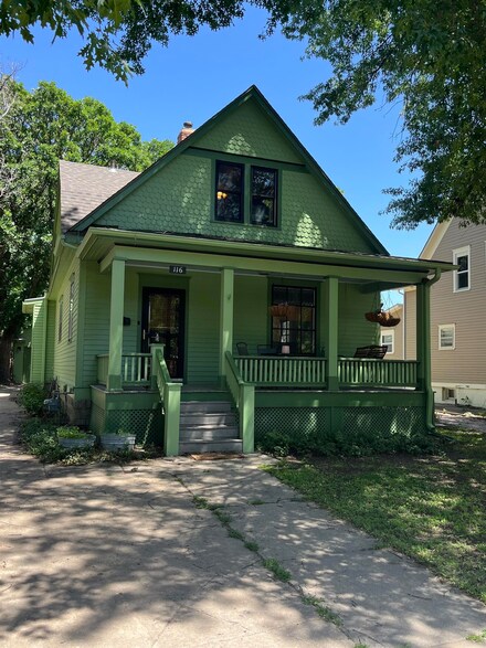 116 Harrison St, Newton, KS 67114