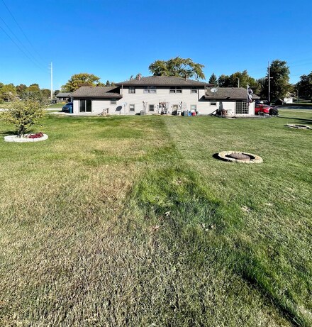 741 James Wittchen Dr, Schererville, IN 46375