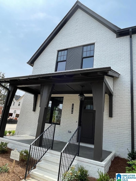 1766 Riverton Ln, Hoover, AL 35244