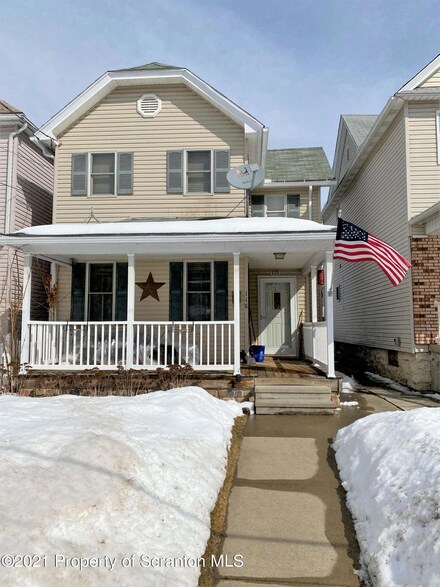 118 Swartz St, Dunmore, PA 18512