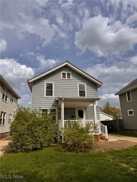 2219 Waterbury Rd, Lakewood, OH 44107