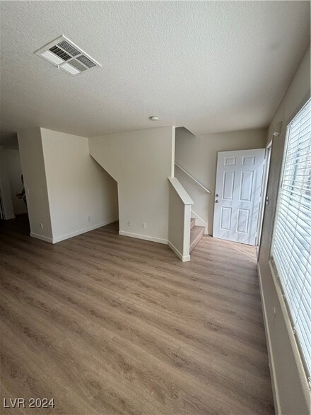 2122 Sleepy Ct, Las Vegas, NV 89106