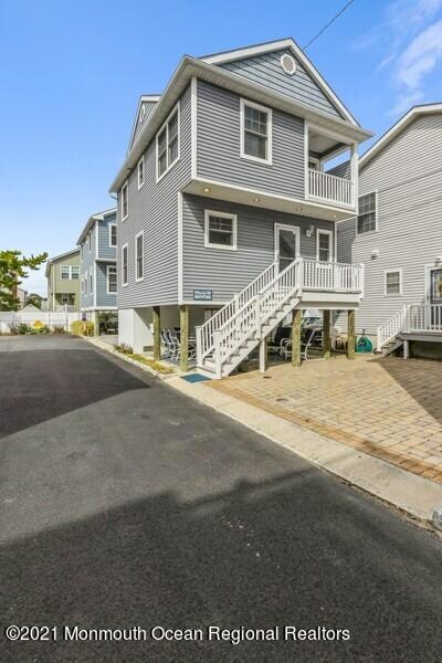 106 W Channel Way, Lavallette, NJ 08735