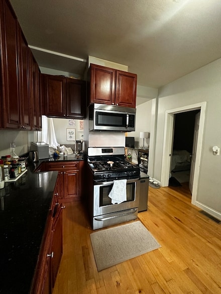 319 W Fourth St Unit 1, Boston, MA 02127