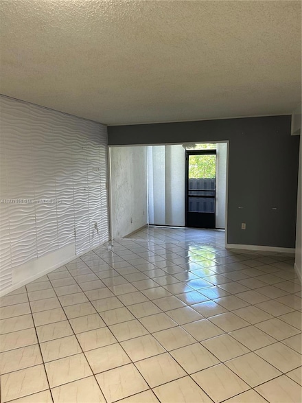 9445 Fontainebleau Blvd Unit 104, Miami, FL 33172