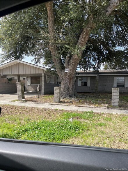 2620 General Vandenburg St, Lake Charles, LA 70615