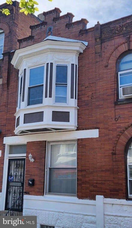 2302 Nicholas St, Philadelphia, PA 19121