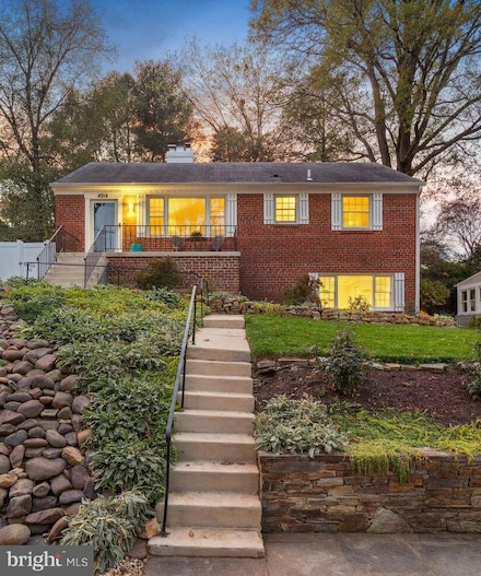 4914 Flint Dr, Bethesda, MD 20816