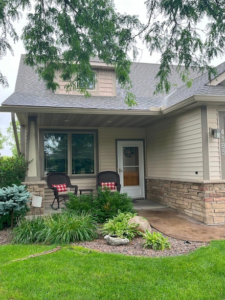 4185 Centerville Rd, Saint Paul, MN 55127