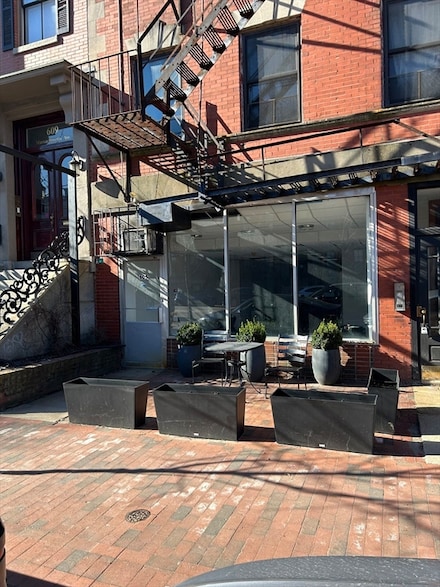 605 Massachusetts Ave Unit A, Boston, MA 02118