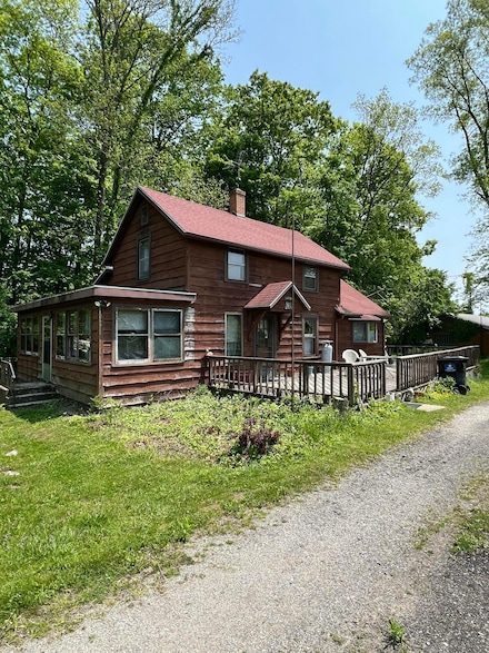 7530 Warren Woods Rd, Three Oaks, MI 49128