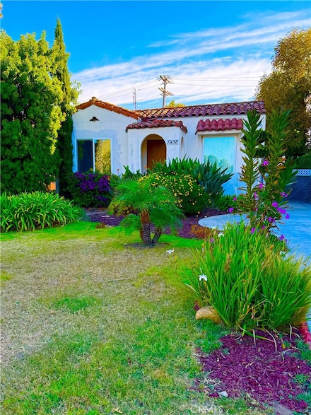 1936 S Barrington Ave, Los Angeles, CA 90025