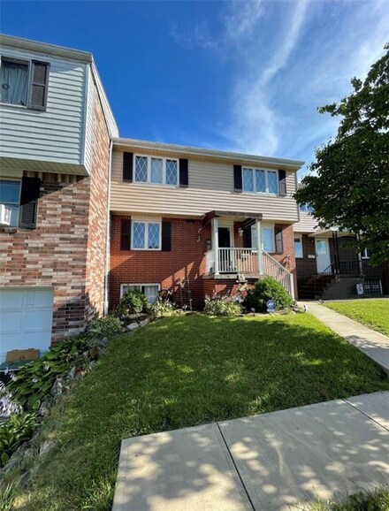 229 Jefferson Ave, Masontown, PA 15461