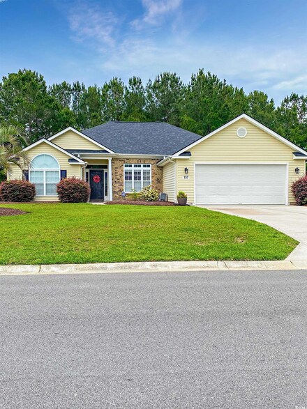 137 Maiden Ln, Myrtle Beach, SC 29588