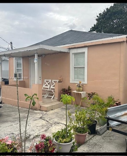 4183 E 10th Ave, Hialeah, FL 33013