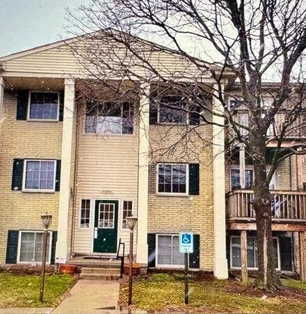 45200 Keding St Unit 101, Utica, MI 48317