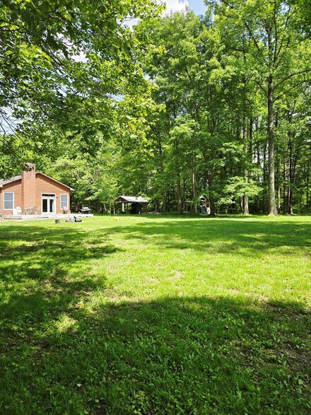 987 Bracken Creek Rd, Nallen, WV 26680