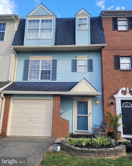 1041 Old Forge Rd, New Castle, DE 19720