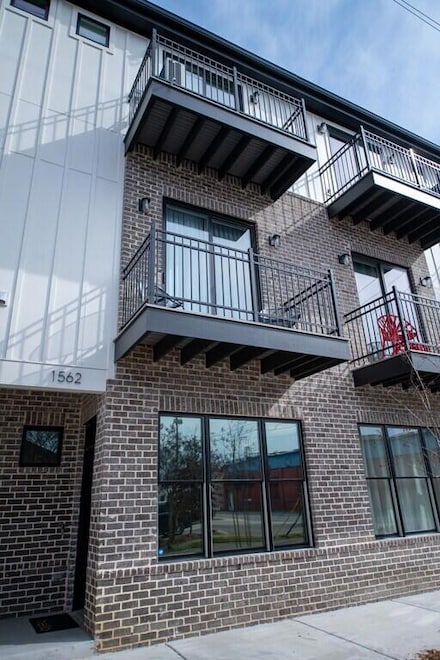 1562 Cowart St, Chattanooga, TN 37408