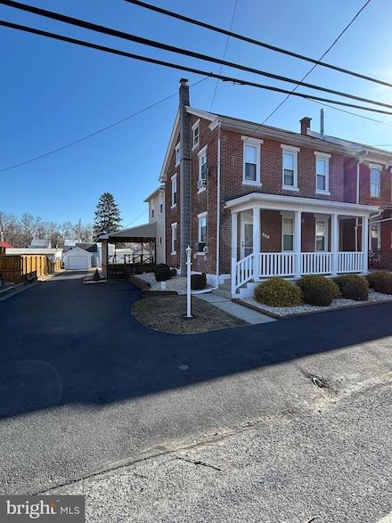 449 Main St, Hamburg, PA 19526