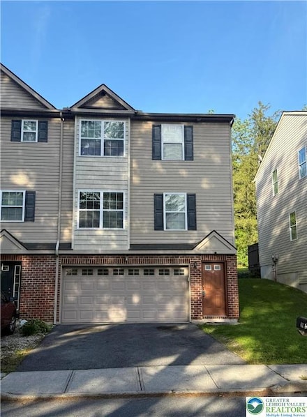 519 S Lehigh Gap St, Walnutport, PA 18088