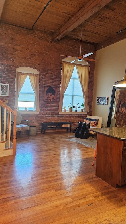 33 Mechanic St Unit 203, Windsor, CT 06095