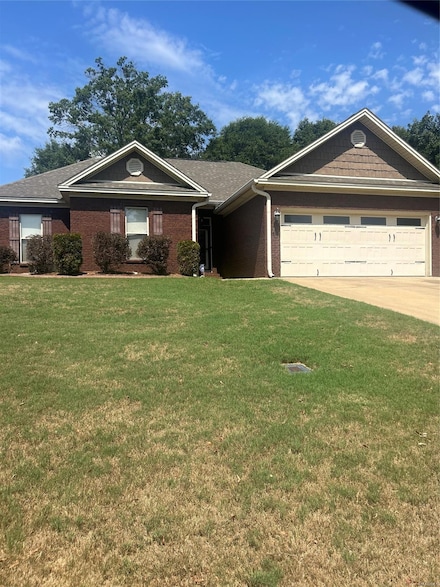 209 Ashton Park Dr, Millbrook, AL 36054