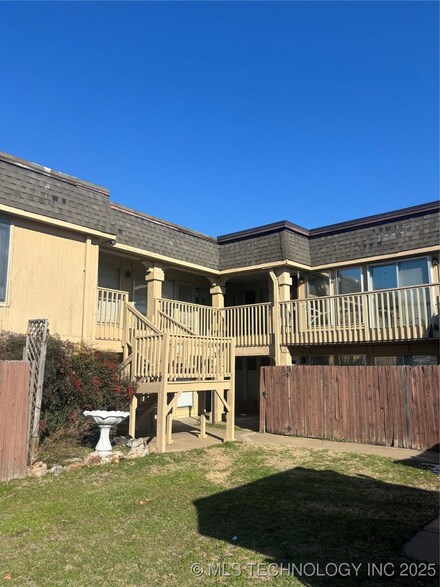 6004 S Newport Ave Unit B7, Tulsa, OK 74105