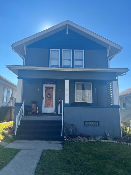 5 1st St, Beech Bottom, WV 26030