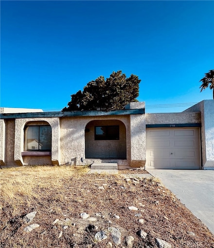 1501 E Twin Star Rd, Palm Springs, CA 92262