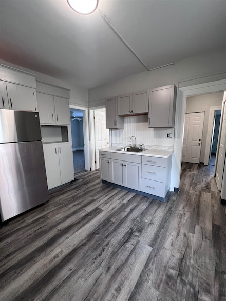 118 Riddle St Unit 1R, Manchester, NH 03102
