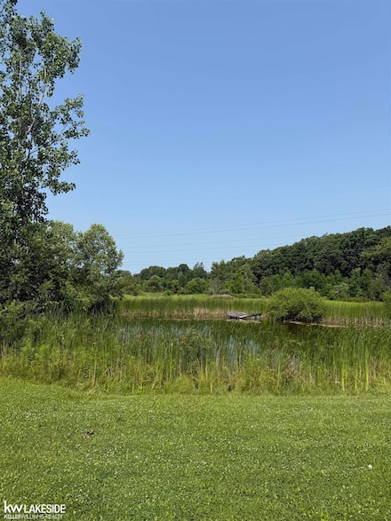 55451 Zuhlke Rd, Chesterfield, MI 48051