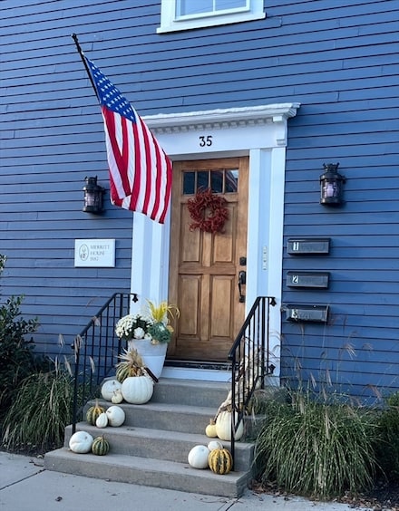 35 Elm St Unit 2, Newport, RI 02840