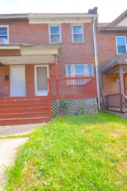 250 Wood St, Waterbury, CT 06704