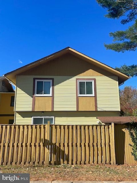 16 Brian Ct, Gaithersburg, MD 20877