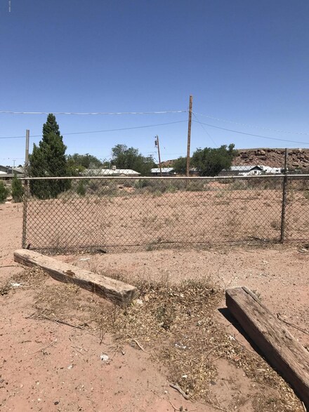 825 N 8th St, Holbrook, AZ 86025