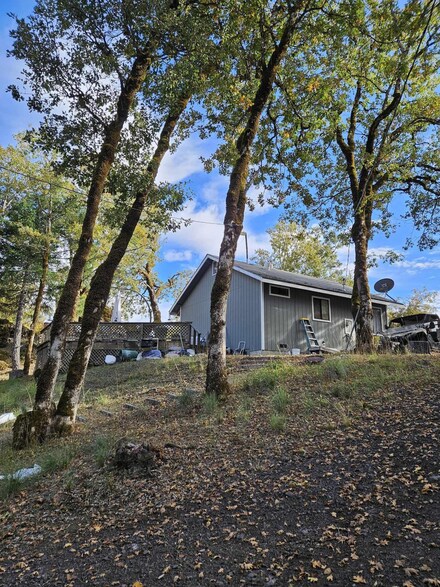 670 Blue Rock Ranch Rd, Zenia, CA 95595