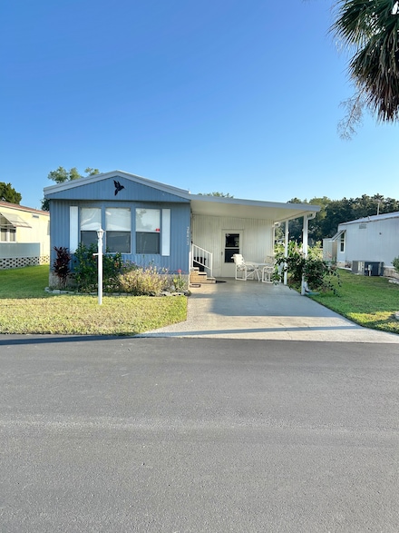 36413 Century Dr, Zephyrhills, FL 33541
