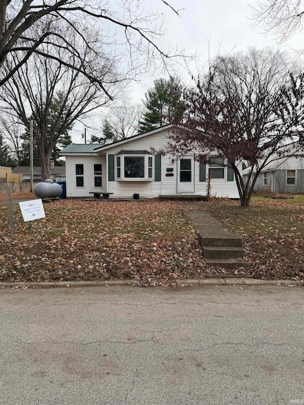 616 9th St, Covington, IN 47932