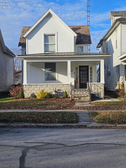 294 Jefferson St, Tiffin, OH 44883