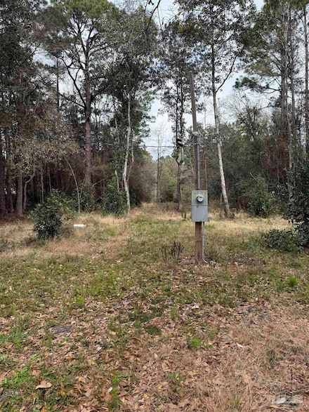 5920 Pawnee Dr, Pensacola, FL 32526