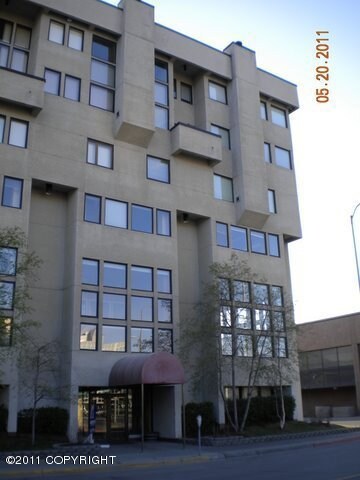 600 Barrow St Unit F, Anchorage, AK 99501